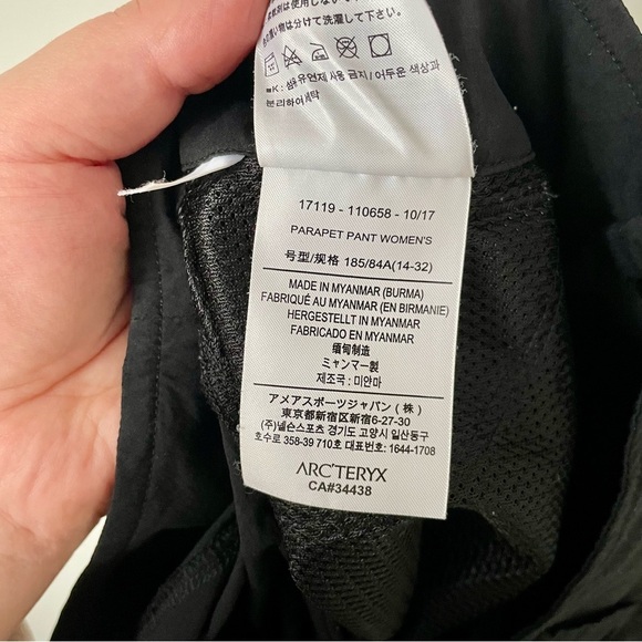 Arc’teryx Women's Parapet Pants Hiking Outdoors Nylon Pants - Picture 9 of 9